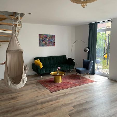 Вілла Urban House For Families And Berlin Tourists Тельтов Екстер'єр фото